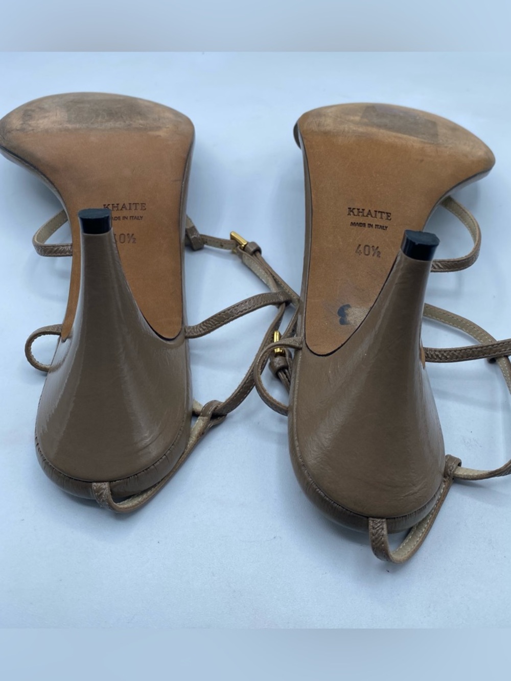 KHAITE Jones T-Strap Heel Sandals in Tan Leather - Picture 10 of 13